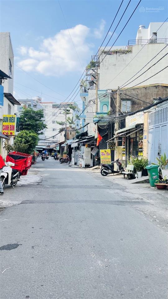 Bán dãy trọ diện tích khủng có thể xây cao tầng