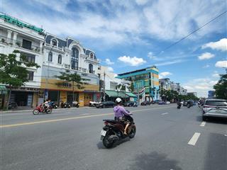 Chủ cần bán đất siêu vip mặt đường tại hồ sen. dt191,3m2  mt 3,5m.