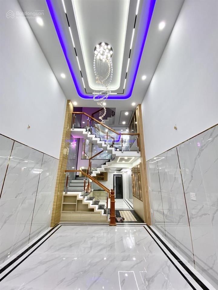 Siêu phẩm 2 mặt tiền 5 tầng trương phước phan sát khu tên lửa