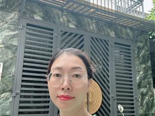 Nhà ngay chung cư hoàng kim thế giagần trường học cấp 12 tiện đưa đón