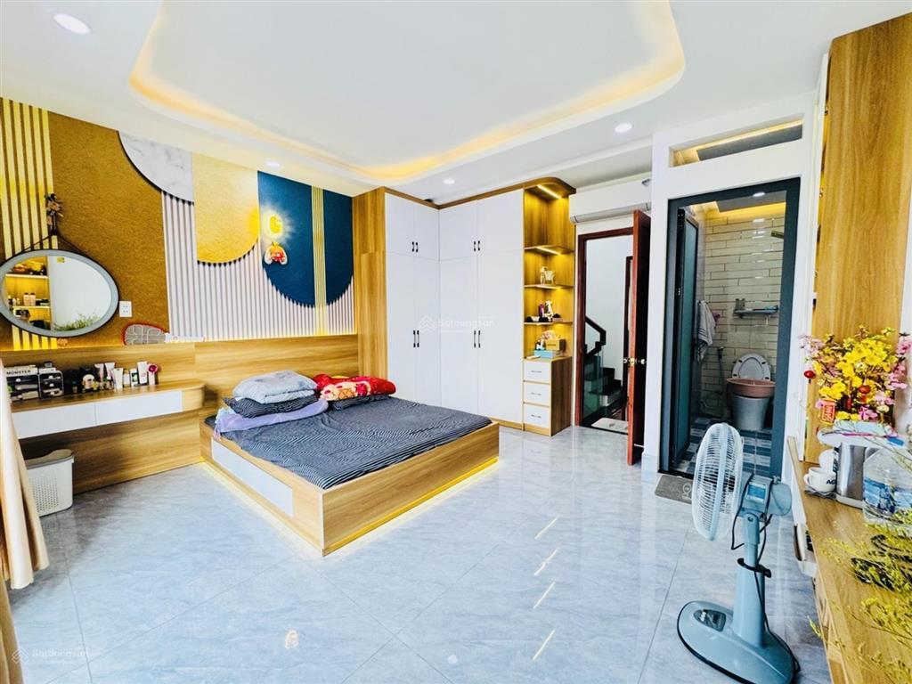 Giá chỉ hơn 6đsở hữu ngay nhà 5 tầng hẻm xe hơi ngay lê văn quới ngã tư bốn xãgiáp tân phú