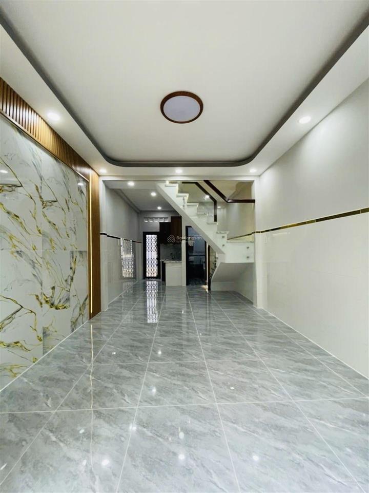Nhà ngay tỉnh lộ 10  giáp quận 6 bà hom  chủ gấp bán