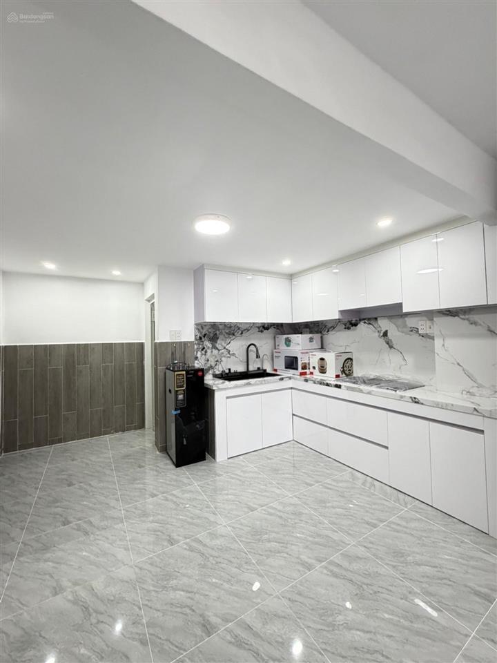 Hẻm xe hơigiáp tên lửagiá hơn 5 tỷ