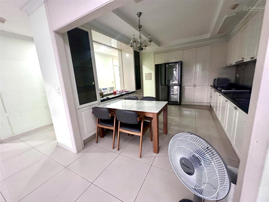 Bán imperia an phú 3pn 135m2 full nt tầng trung view landmar. giá 9.8 tỷ (sổ hồng) giá tốt
