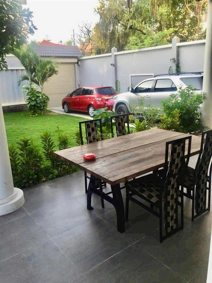 35.9 tỷ  hẻm xe tải gần huỳnh văn bánh  16x20m / cn 282m2  2 tầng