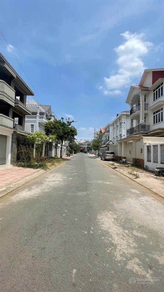 Biệt thự đơn lập xây dựng 5 đường liên phường giá rẻ nhất thị trường, hiện trạng nhà thô, shr