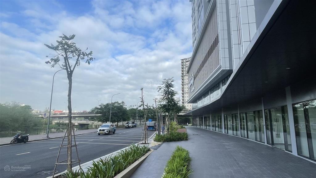 Bán căn shophouse the infiniti dt 136,6m2. mặt tiền đường nguyễn văn tưởng  mới nhận nhà  giá tốt