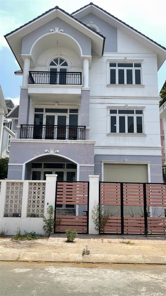 Hàng hiếm  biệt thự đơn lập kdc xây dựng 5 đường liên phường, quận 9 giá rẻ thị trường!