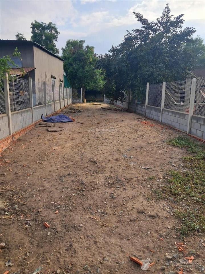 Kẹt vốn đầu năm chủ gởi lô đất (dt 6x31m) 890tr. sổ hồng riêng 1/đường phan văn khải, xã tân an hội