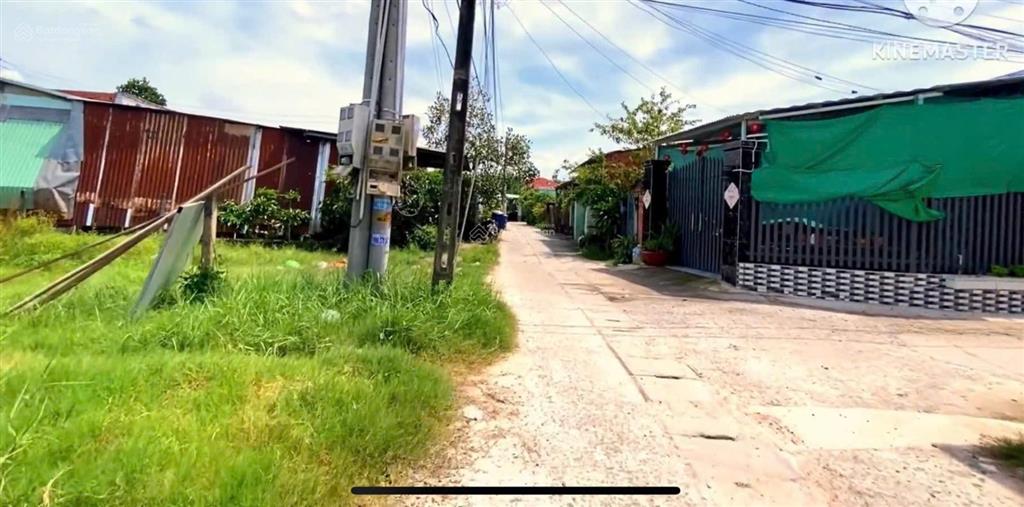 Cam kết đất thật giá thật 100%(dt144m)giá 453tr vẫn còn bớt .vị trí 1/ quốc lộ 22b gò dầu tây ninh