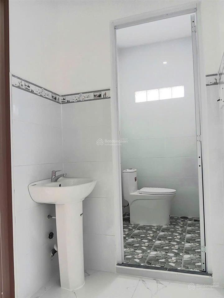 Chủ mất khả năng chi trả ngân hàng. cần ra nhanh căn nhà mặt tiền nguyễn văn khạ (128m) giá 980tr