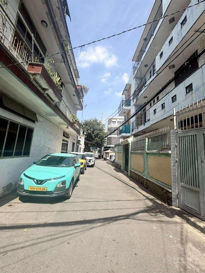 Bán căn góc 2 mặt tiền nhà thô ,hẻm đường nguyễn văn lượng . 56m3m2(9,2x6,3m2) có thang máy .