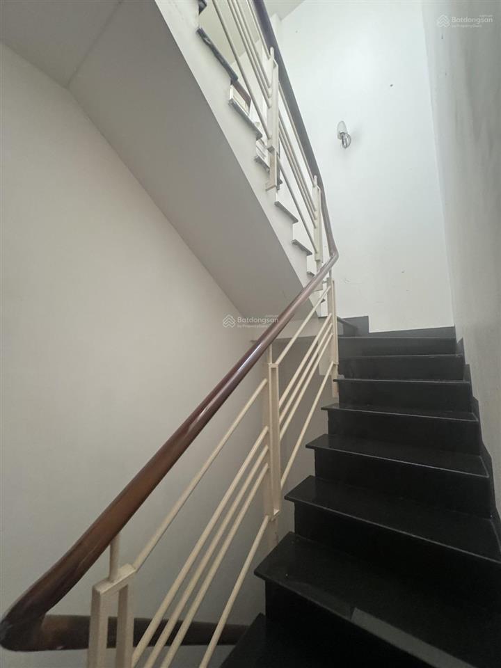 Nhà bình tân  4 tầng btct  4pn, 4wc  giá 5,5tỷ rẻ nhất khu vực