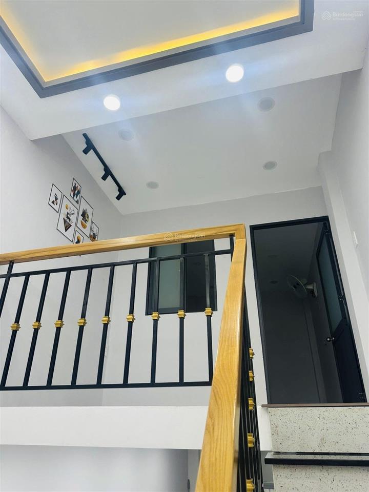 Chỉ 2t4 có ngay nhà đẹp vào ở liền  ngay
chợ bình trị đông  shr vuồng vức không
quy hoạch