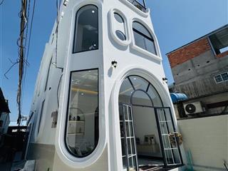 Gần kdc cao cấp tên lửa  nhà 3 tầng  thiết kế chuẩn châu âu  5.2x10  4pn  chỉ 5.6 tỷ tl