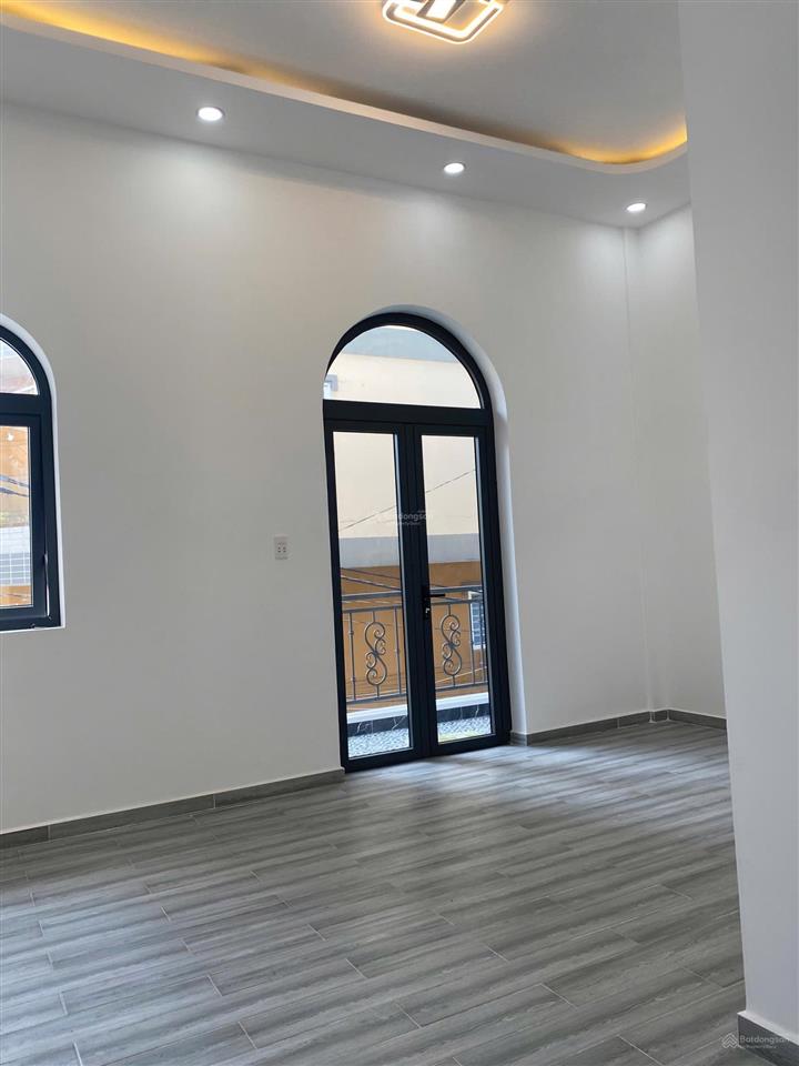 Siêu phẩm tân hòa đông  2 mặt hẻm 6m ô tô.
ngủ nhà  64m2 (5.5x12) 2 tầng  chỉ 6,7 tỷ tl