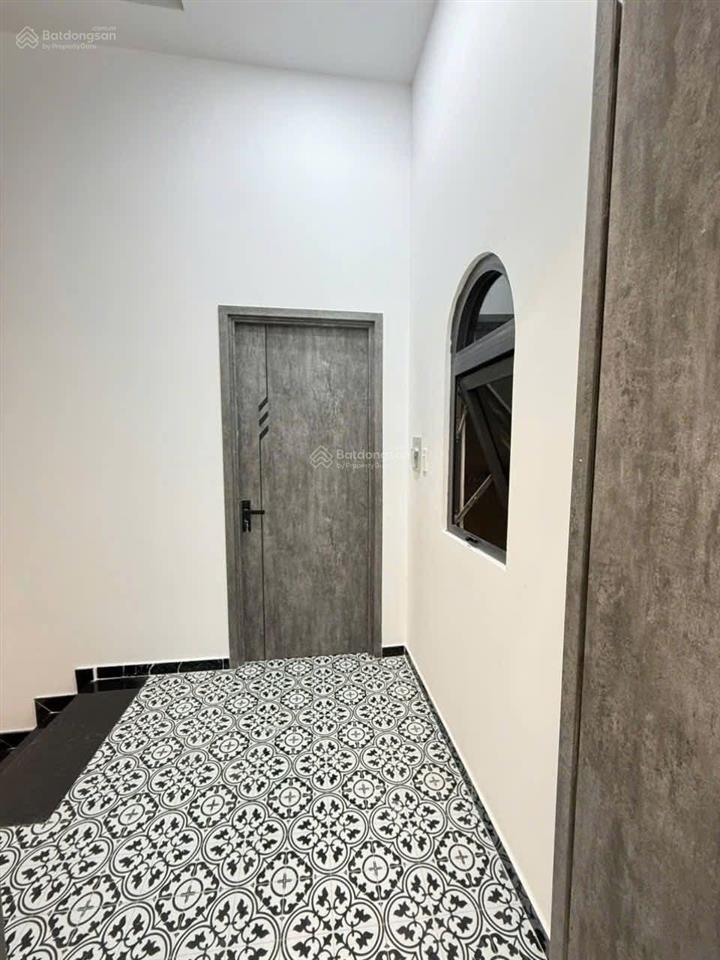 Siêu phẩm tân hòa đông  2 mặt hẻm 6m ô tô.
ngủ nhà  64m2 (5.5x12) 2 tầng  chỉ 6,7 tỷ tl