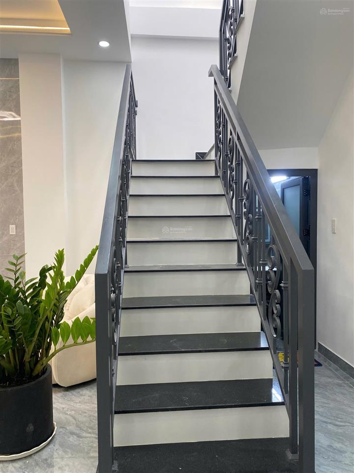 Siêu phẩm tân hòa đông  2 mặt hẻm 6m ô tô.
ngủ nhà  64m2 (5.5x12) 2 tầng  chỉ 6,7 tỷ tl