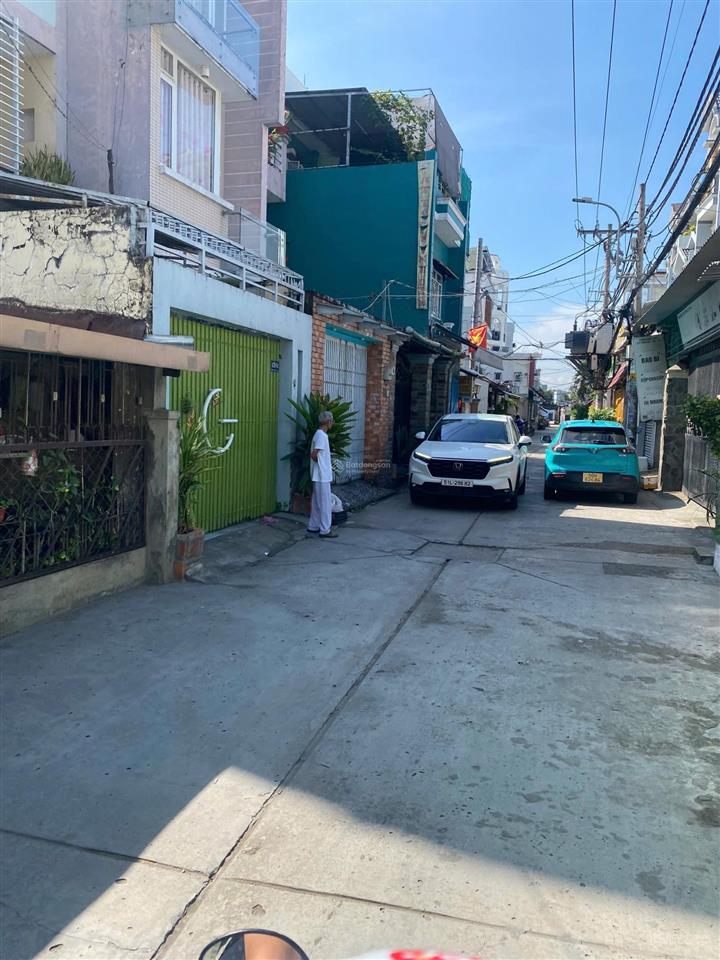 Siêu phẩm tân hòa đông  2 mặt hẻm 6m ô tô.
ngủ nhà  64m2 (5.5x12) 2 tầng  chỉ 6,7 tỷ tl