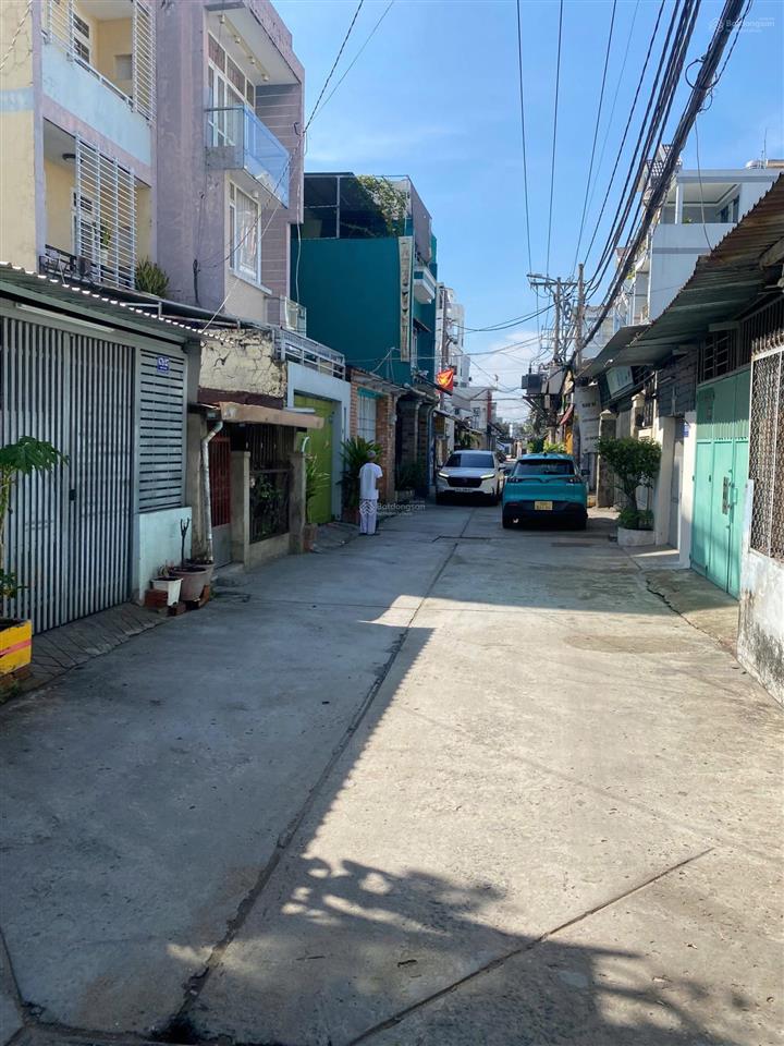 Siêu phẩm tân hòa đông  2 mặt hẻm 6m ô tô.
ngủ nhà  64m2 (5.5x12) 2 tầng  chỉ 6,7 tỷ tl