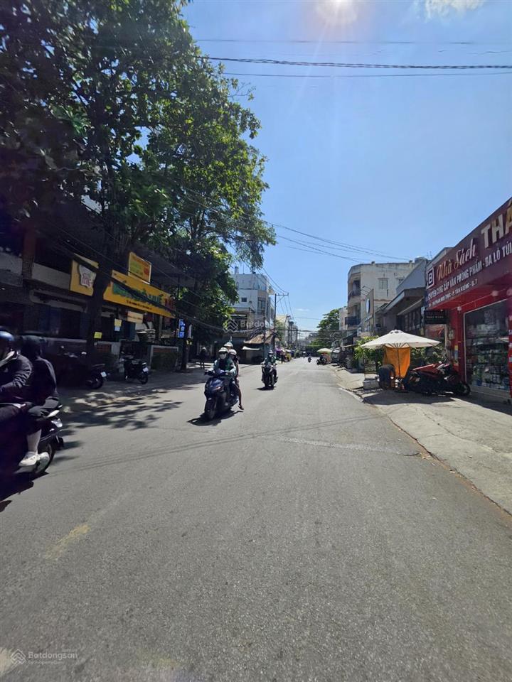 Chính chủ bán nhà mặt tiền 70m2 đường số 3, phường tân kiểng q7.