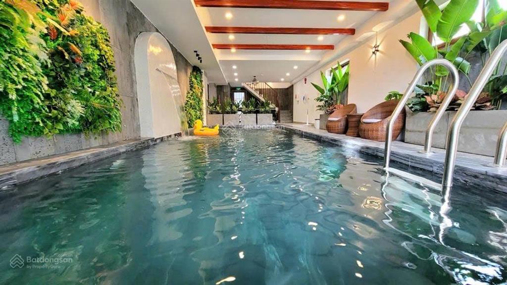 Bán biệt thự đầu tuyến sơn trà, cách biển du lịch sơn trà 100m , dòng tiền 100 triệu/tháng