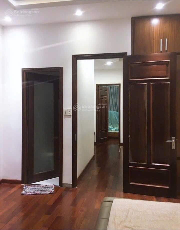 Nhà 3 tầng thiết kế hiện đại full công năng sổ đỏ vuông vức