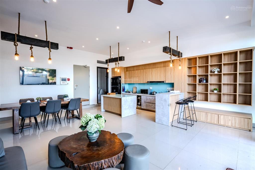 Biệt thự 3 mt biển mỹ khê  8 phòng  view trực diện biển