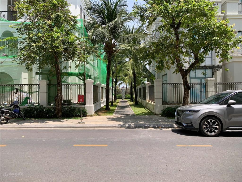 Bán shop 10x18m, lô góc the manhattan (vinhomes grand park), giá 33 tỷ