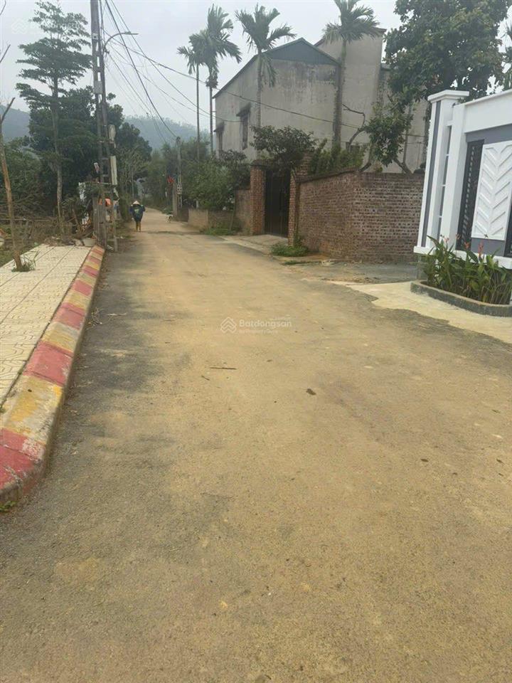Bán đất lô góc 100m2 tại phú cát, 2,9 tỷ, view đẹp, uy tín chính chủ