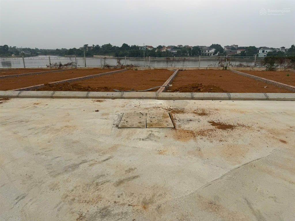 Bán đất tại xã phú cát, hà nội, 2,4 tỷ, 102 m2 ngay view hồ cực đẹp
