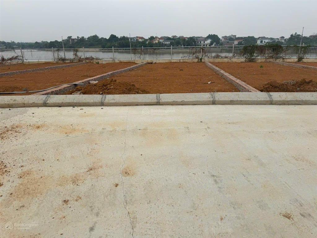 Bán đất tại xã phú cát, hà nội, 2,4 tỷ, 102 m2 ngay view hồ cực đẹp