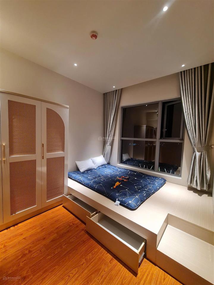 Bán gấp căn hộ celesta rise  nguyễn hữu thọ, 2pn  dt 80m2  giá 6 tỷ 350 bao hết