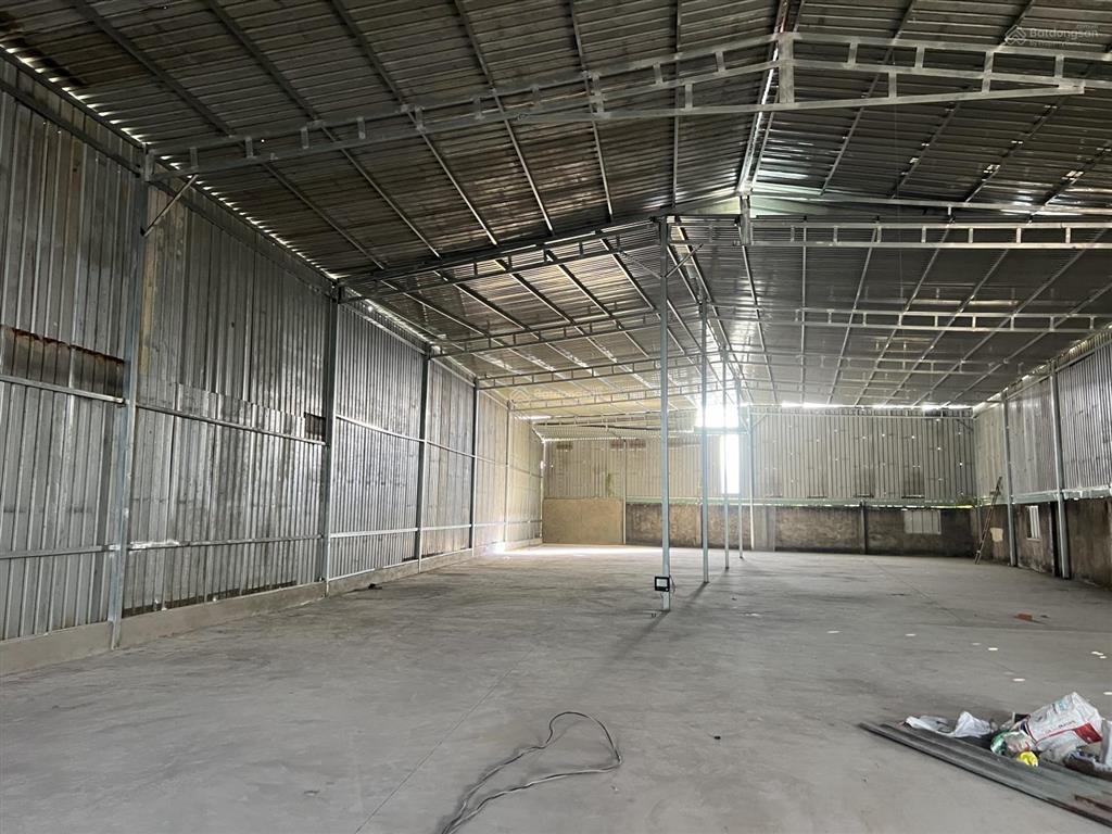 Cho thuê 1000m2 kho xưởng tại cụm cn thiện tân vĩnh cửu đồng nai