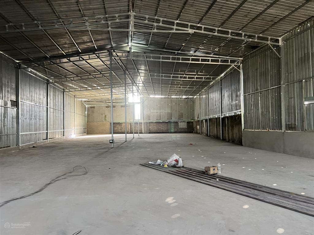 Cho thuê 1000m2 kho xưởng tại cụm cn thiện tân vĩnh cửu đồng nai