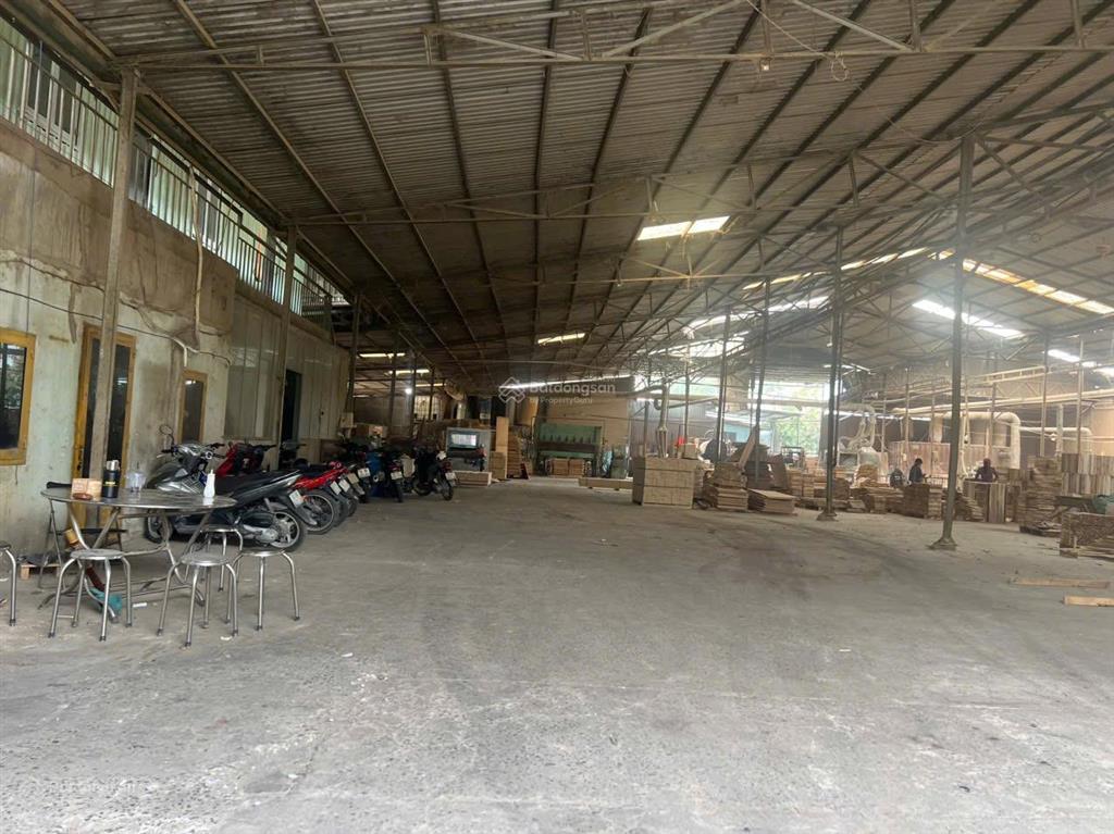 Bán xưởng 2.000m'  cụm cn thiện tân, đồng nai
* giá chỉ 6 tỷ  thương lượng nhẹ