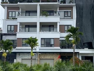 Chính chủ muốn nhường biệt thự romantic park tây hồ tây, 58 tỷ, 120m2, giá ưu đãi để lo việc