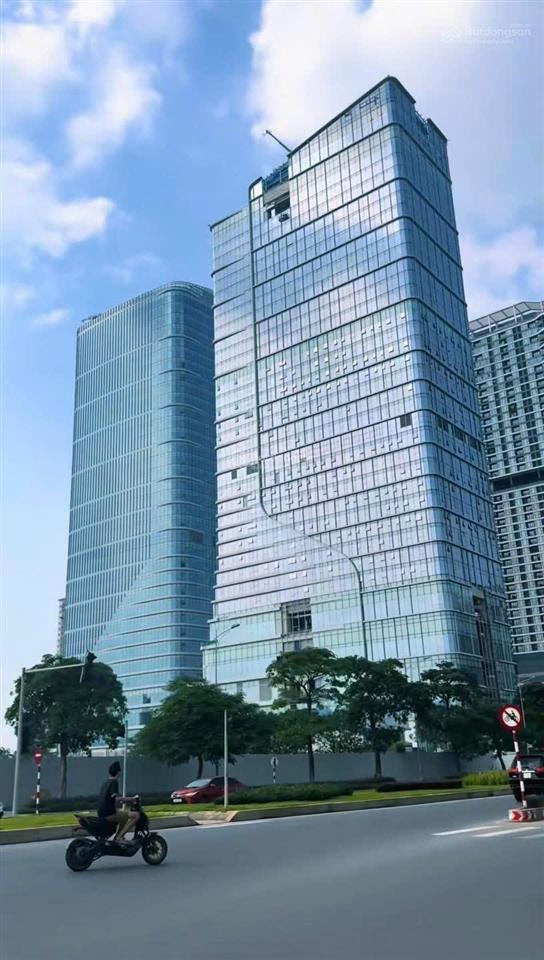 Bán cc tại kđt tây hồ tây  starlake hà nội, 130 triệu/m2, 104m2, view đẹp