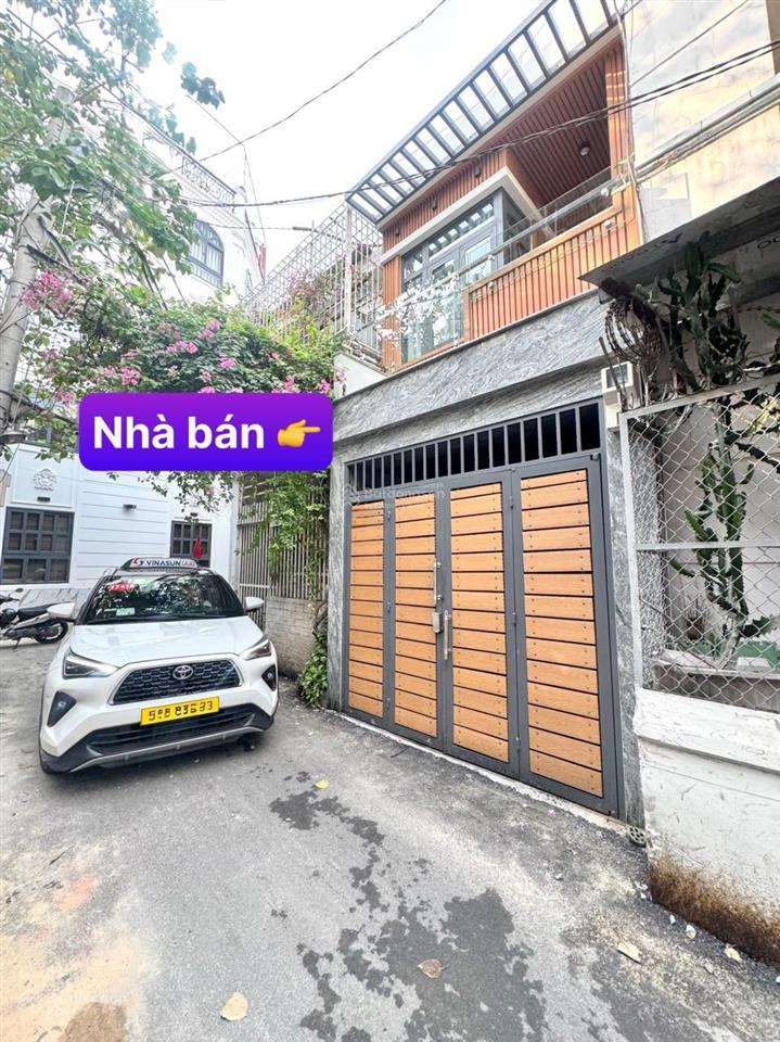 Ngay khu d  hẻm thông oto vào nhà (3.8 x 15m) vị trí kinh doanh được gần hàng xanh giá chỉ 8,7 tỷ