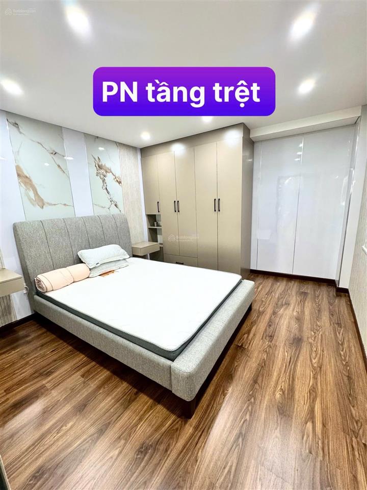 Ngay khu d  hẻm thông oto vào nhà (3.8 x 15m) vị trí kinh doanh được gần hàng xanh giá chỉ 8,7 tỷ