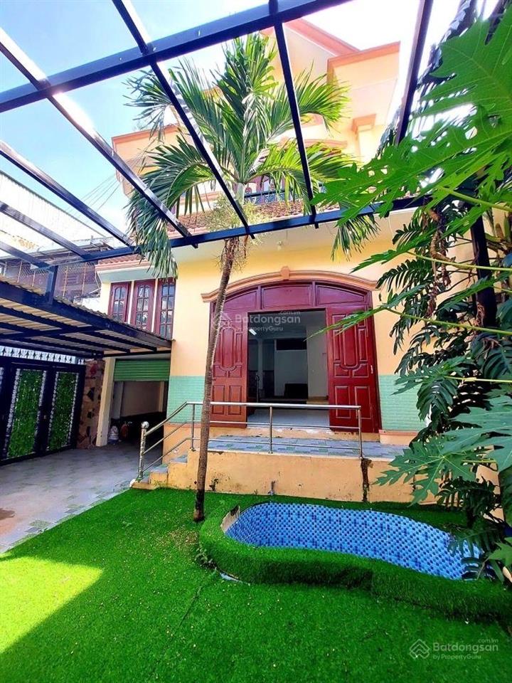 Giáp q1 bán biệt thự (10 x 16m) hẻm oto, đường nguyễn hữu cảnh, giá 16,2 tỷ