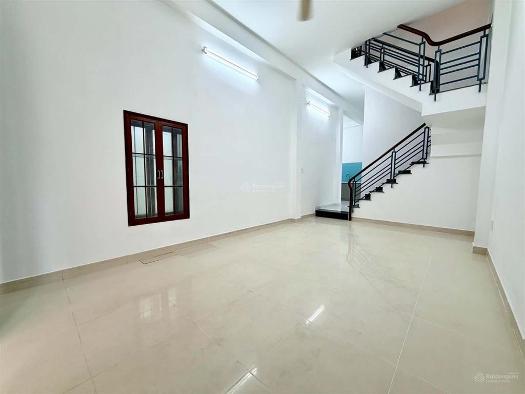 Hẻm oto  (4 x 11m) nở hậu 5.3m đường phan văn trị, bình thạnh chỉ hơn 6tỷ