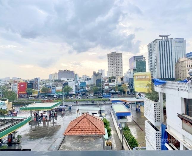 Ngay hàng xanh  chdv 3tầng (5 x 15) hẻm oto, thu nhập 400tr/năm. 50m ra mt điện biên phủ