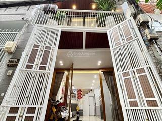 Hiếm  30m ra mặt tiền phan xích long  3tầng (3.6 x 10) giá chỉ 6.85tỷ