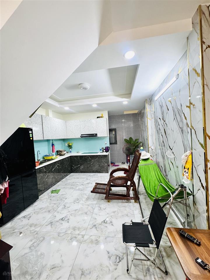 Hàng hiếm  oto vào nhà (4 x 12.5m)  (4p ngủ) đường nguyễn xí, bình thạnh gần chu văn an
