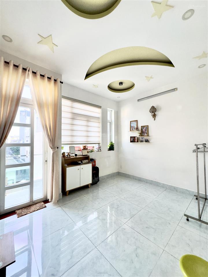 Hiếm nhất khu vực  oto vào nhà đường nguyễn văn lượng, nhà 4tầng (4 x 13.5) (6pn) chỉ hơn 8tỷ