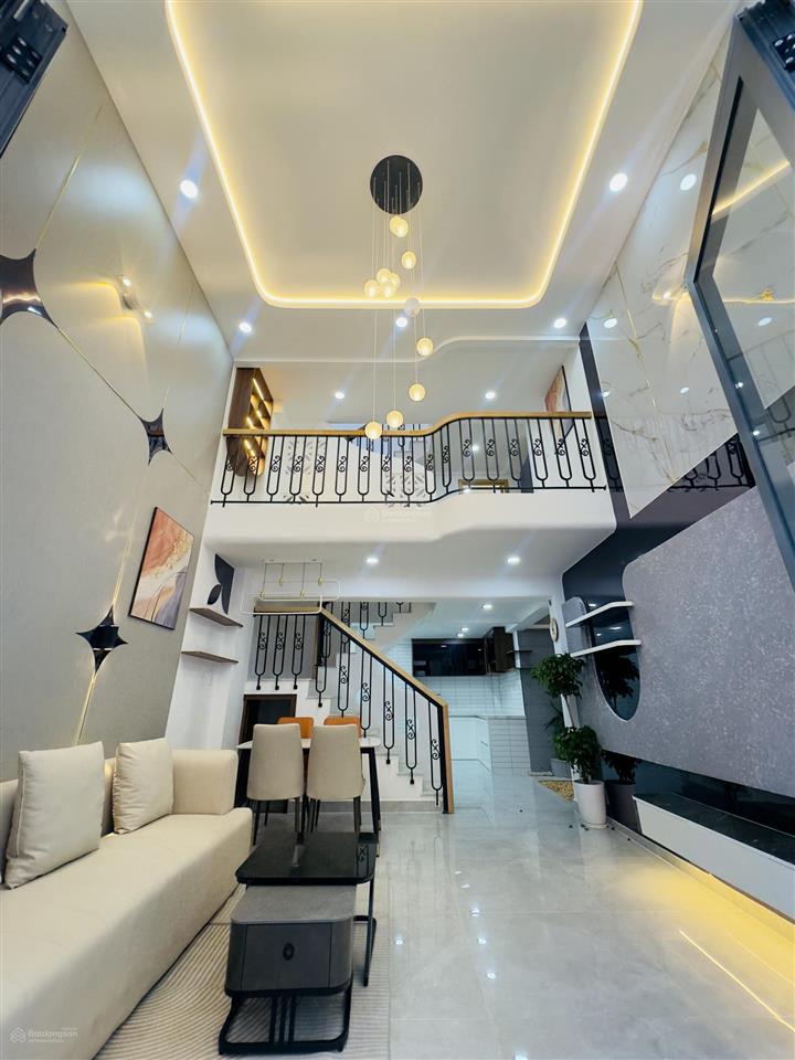 Giáp q1 sát mặt tiền nguyễn hữu cảnh, nhà 3 tầng (4.1 x 12m) khu dân trí cao, view vinhome landmart