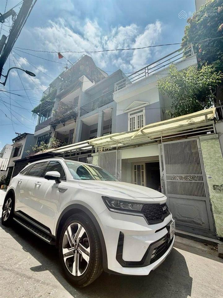 Nhà nát (4.1 x 18) oto vào nhà  gpxd (hầm + 4tầng) sát phạm văn đồng gần đặng thuỳ trâm