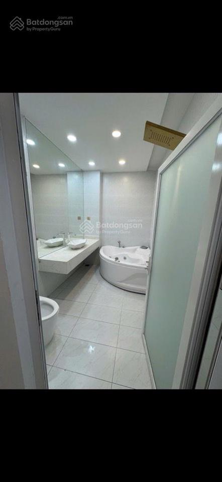 Ngộp giảm từ 15.2 tỷ còn 12.5 tỷ  hẻm 6m, 80m (5 x 16)  4 tầng có gara đỗ oto gần chợ bà chiều