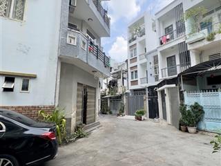 Giáp phú nhuận  nhà nát (4.1 x 15) hẻm 5m, oto vào nhà  không quy hoạch. hàng hiếm trong khu vực
